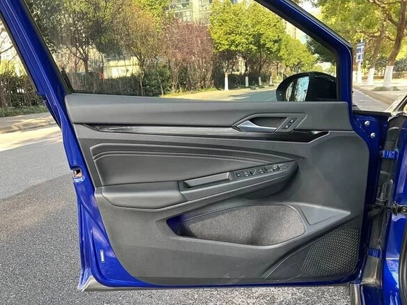 2023 Volkswagen Golf VIII, синий - вид 8