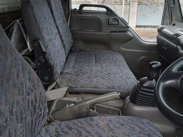 2001 Isuzu Elf (N-series), белый, 1000000 рублей - вид 14
