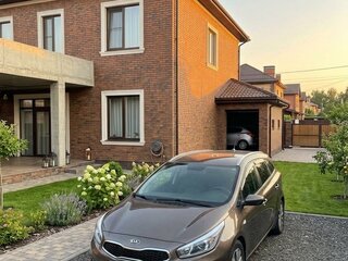 2017 Kia Ceed II Рестайлинг, коричневый, 1350000 рублей, вид 3