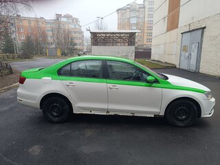 2015 Volkswagen Jetta VI Рестайлинг, белый, 600000 рублей, вид 2