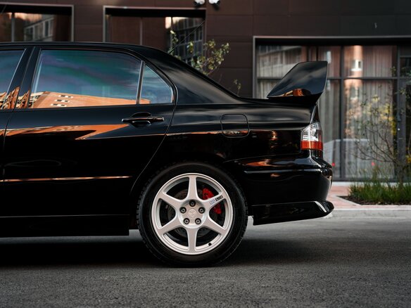 2004 Mitsubishi Lancer Evolution VIII, чёрный - вид 17