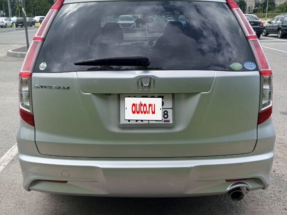 2011 Honda Stream II Рестайлинг, серебристый, 1290000 рублей - вид 4