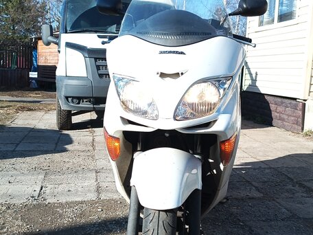 2005 Honda Forza, белый, 170000 рублей, вид 2