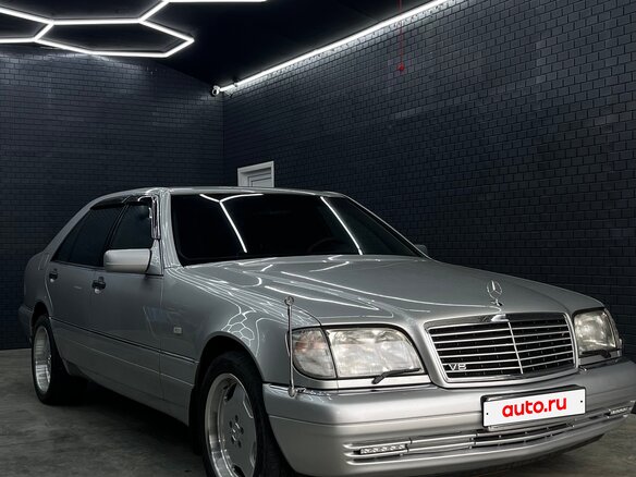 1997 Mercedes-Benz S-Класс 500 Long III (W140) Рестайлинг, серый, 3500000 рублей - вид 4