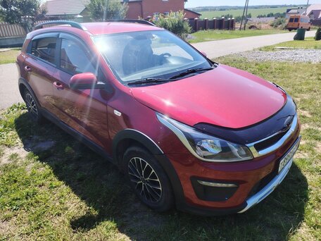 2019 Kia Rio X-Line IV, красный, вид 2