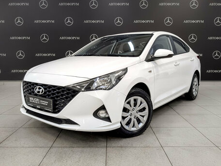 2022 Hyundai Solaris II Рестайлинг, белый, 1584000 рублей, вид 1