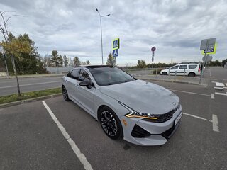 2021 Kia K5 III, серый, 2300000 рублей, вид 1