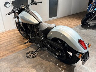 2025 Indian Scout, серебристый, 1799000 рублей, вид 5