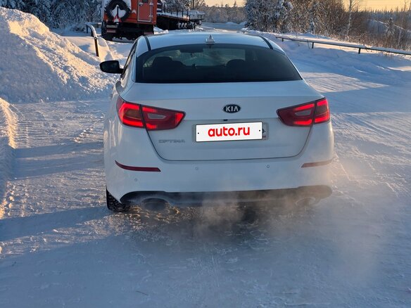 2014 Kia Optima III Рестайлинг, белый, 1600000 рублей - вид 4
