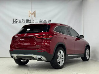 2022 Mercedes-Benz GLA 180 II (H247), красный, 2409290 рублей, вид 4