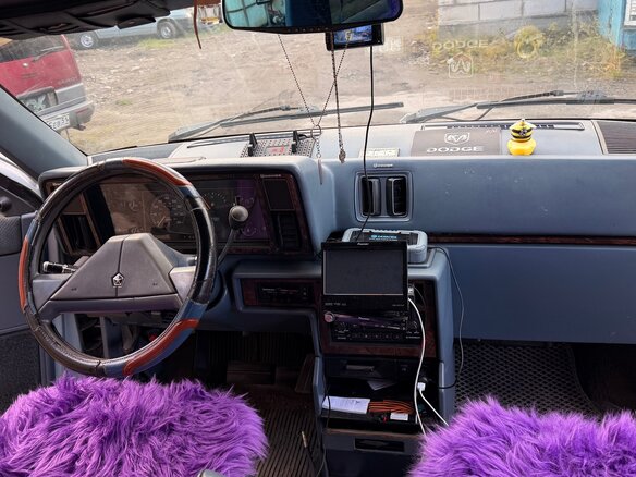 1987 Dodge Caravan I, голубой, 310000 рублей - вид 9