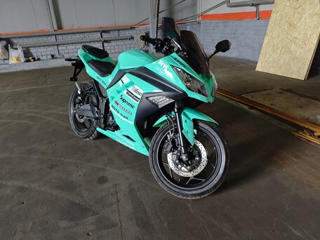 2026 Kawasaki Ninja 650, зелёный, 320000 рублей, вид 2
