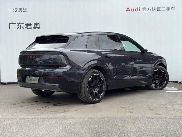 2026 Audi E7X, чёрный, 9285333 рублей - вид 3
