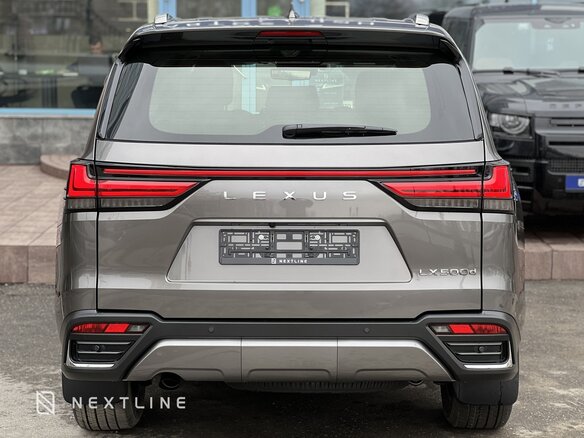 2026 Lexus LX 600 IV, серый - вид 6