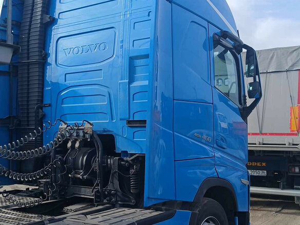 2021 Volvo FH 540, синий, 9314000 рублей - вид 8