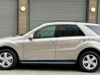 2005 Mercedes-Benz M-Класс 500 II (W164), серый, 1450000 рублей, вид 5