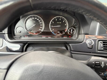 2016 BMW 5 серии 520i VI (F10/F11/F07) Рестайлинг, серый, 2300000 рублей, вид 5