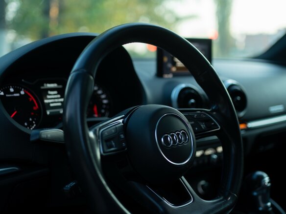 2020 Audi A3 III (8V) Рестайлинг, серый, 2750000 рублей - вид 9