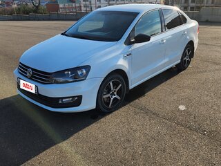 2017 Volkswagen Polo V Рестайлинг, белый, 980000 рублей, вид 1
