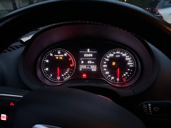 2014 Audi A3 III (8V), белый, 1300000 рублей - вид 4
