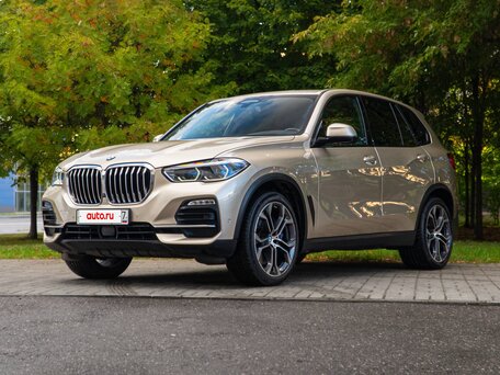 2019 BMW X5 50i IV (G05/G18), бежевый, 6990000 рублей, вид 1