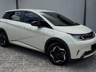 2023 BYD Dolphin 44.9 kWh I, белый, 1630000 рублей, вид 1