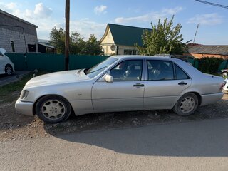 1993 Mercedes-Benz S-Класс 500 III (W140), серебристый, 500000 рублей, вид 2