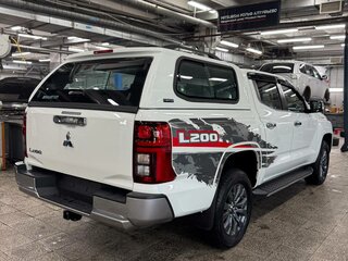 2025 Mitsubishi L200 VI, белый, 5690000 рублей, вид 3