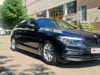 2017 BMW 5 серии 520i VII (G30/G31/G38), чёрный, 3000019 рублей, вид 3