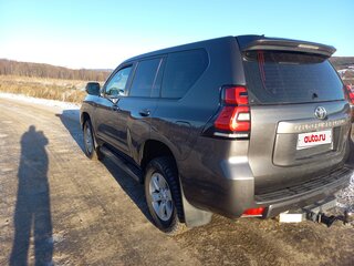 2020 Toyota Land Cruiser Prado 150 Series Рестайлинг 2, серый, 4200000 рублей, вид 4