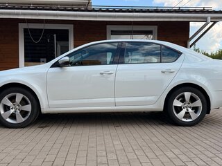 2019 Skoda Octavia III (A7) Рестайлинг, белый, 1600000 рублей, вид 1