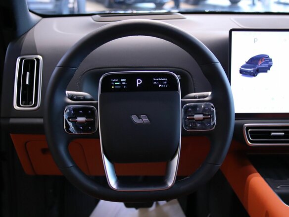 2025 Li Auto (Lixiang) L9 52.3 kWh I Рестайлинг, чёрный - вид 12