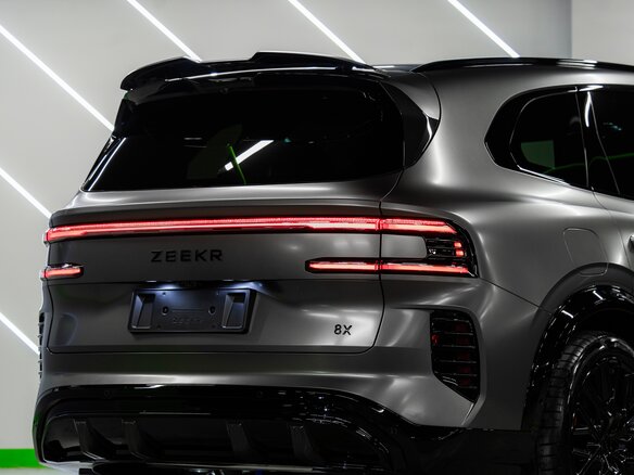 2026 Zeekr 8X Dawn, серый, 12850000 рублей - вид 7