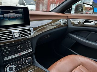 2015 Mercedes-Benz CLS 350 BlueTEC II (C218) Рестайлинг, коричневый, 2900000 рублей, вид 4