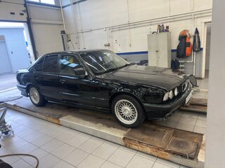 1990 BMW 5 серии 520i III (E34), чёрный, 800000 рублей, вид 5