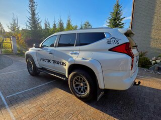 2023 Mitsubishi Montero Sport III Рестайлинг, белый, 6200000 рублей, вид 5
