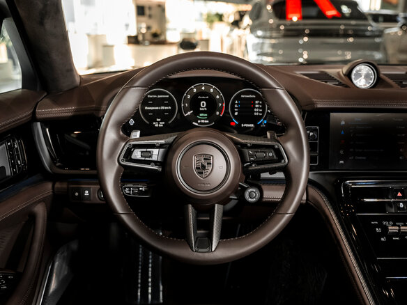 2026 Porsche Panamera Turbo S E-Hybrid III, чёрный, 39990000 рублей - вид 12