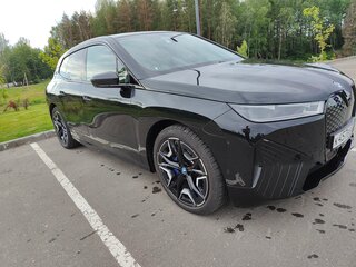 2022 BMW iX xDrive40 I (I20), чёрный, 7000000 рублей, вид 1