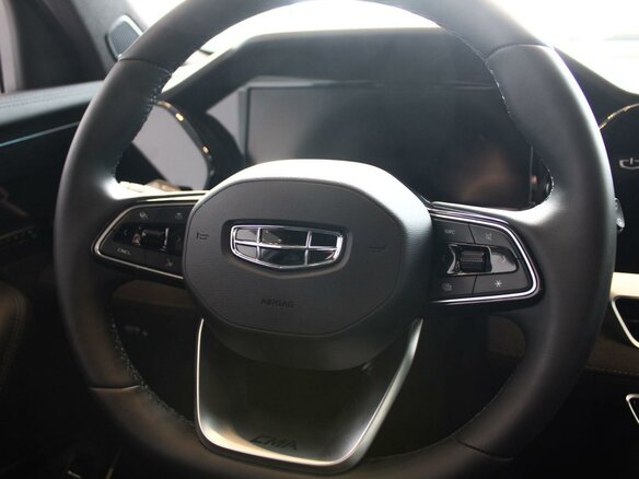 2025 Geely Monjaro I Рестайлинг, белый, 4954990 рублей - вид 11