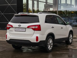 2019 Kia Sorento II Рестайлинг, белый, 2095000 рублей, вид 5