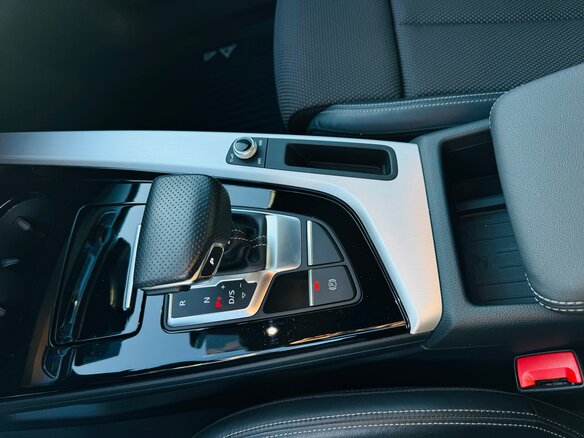 2022 Audi A4 40 TDI V (B9) Рестайлинг, синий, 4500000 рублей - вид 20
