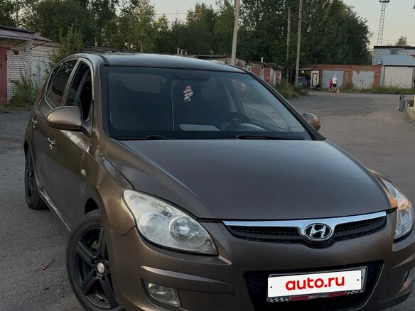 2011 Hyundai i30 I Рестайлинг, коричневый, 430000 рублей - вид 2