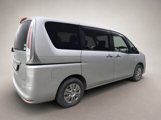 2013 Nissan Serena IV (C26), серый, 850000 рублей, вид 5