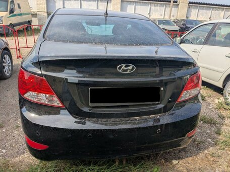 2014 Hyundai Solaris I, чёрный, 724000 рублей, вид 5