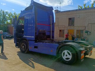 2013 Volvo FH, синий, 2950000 рублей, вид 3