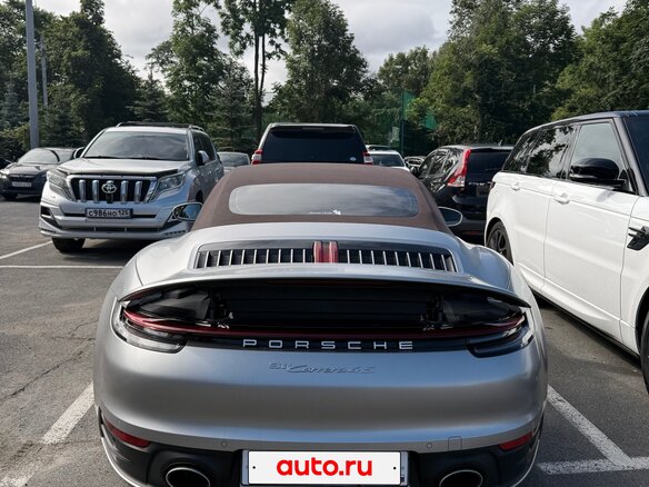2020 Porsche 911 Carrera 4S VIII (992), серебристый, 13500000 рублей - вид 8