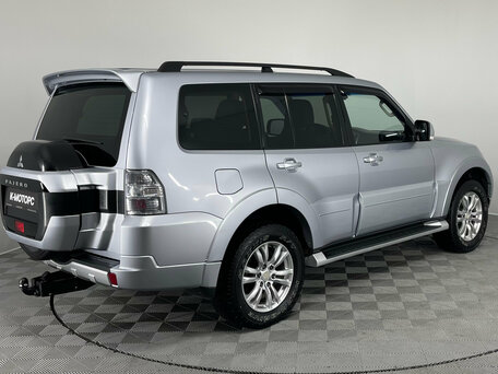 2014 Mitsubishi Pajero IV Рестайлинг 2, серебристый, 2460000 рублей, вид 5