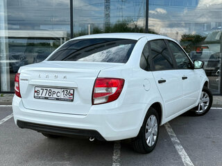 2020 Lada (ВАЗ) Granta I Рестайлинг, белый, 590000 рублей, вид 2