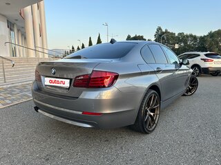 2012 BMW 5 серии 530d xDrive VI (F10/F11/F07), серый, 1690000 рублей, вид 4