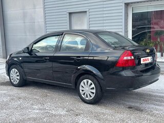 2011 Chevrolet Aveo I Рестайлинг, чёрный, 500000 рублей, вид 3